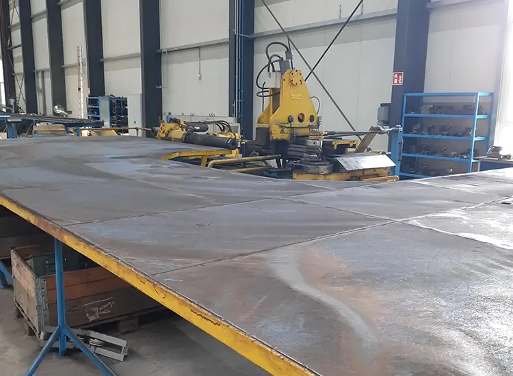 Referenz CNC-Biegemaschine